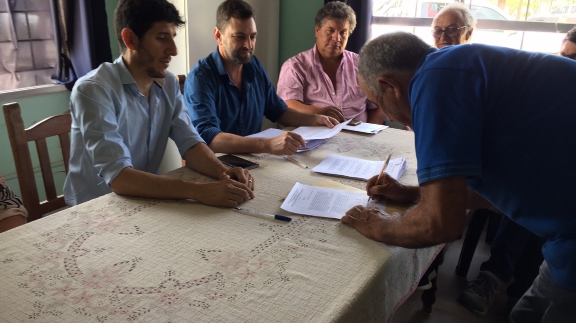Sequía | Entregaron créditos a productores de Tostado