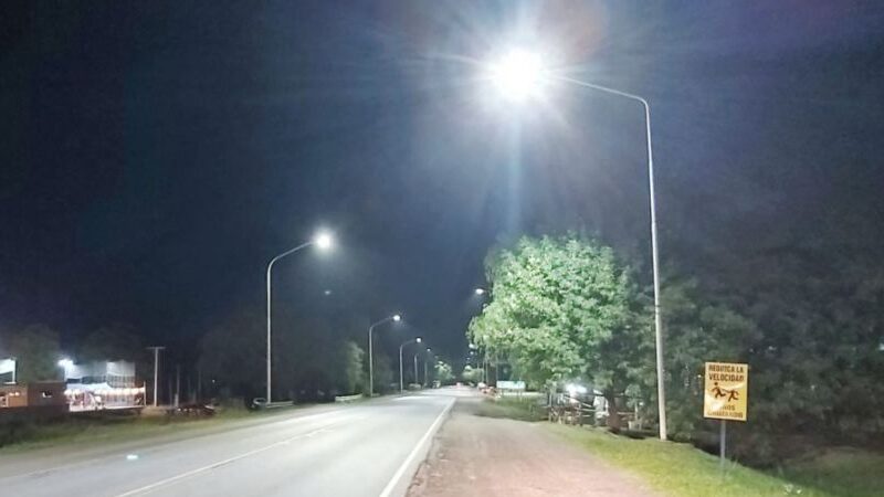 Renovada iluminación en Ruta 11 frente a Malabrigo