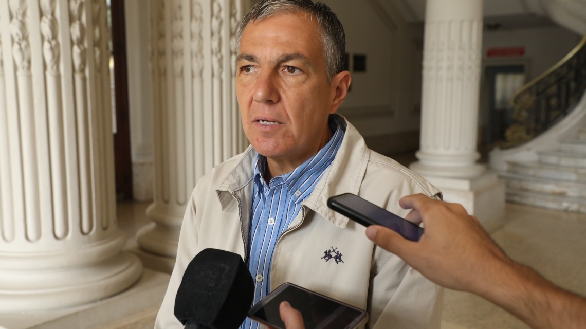 Paritarias| El gobierno se reúne con los gremios
