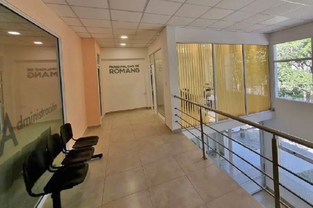 Mejoras edilicias en la Municipalidad de Romang