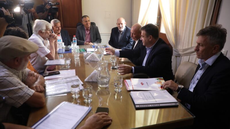 Paritarias | La provincia se reunió con los gremios ¿Qué decidieron?