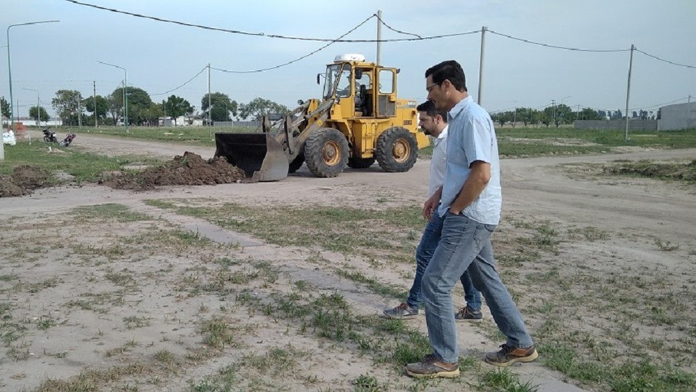 Avellaneda realiza mejoras en las calles de los barrios