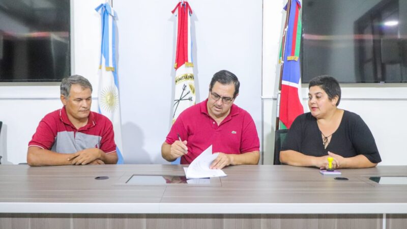 Reconquista |  Firman convenio para iluminar  clubes barriales