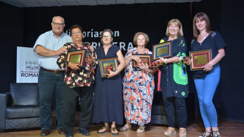 Romang | Homenajearon a mujeres por su compromiso y trayectoria