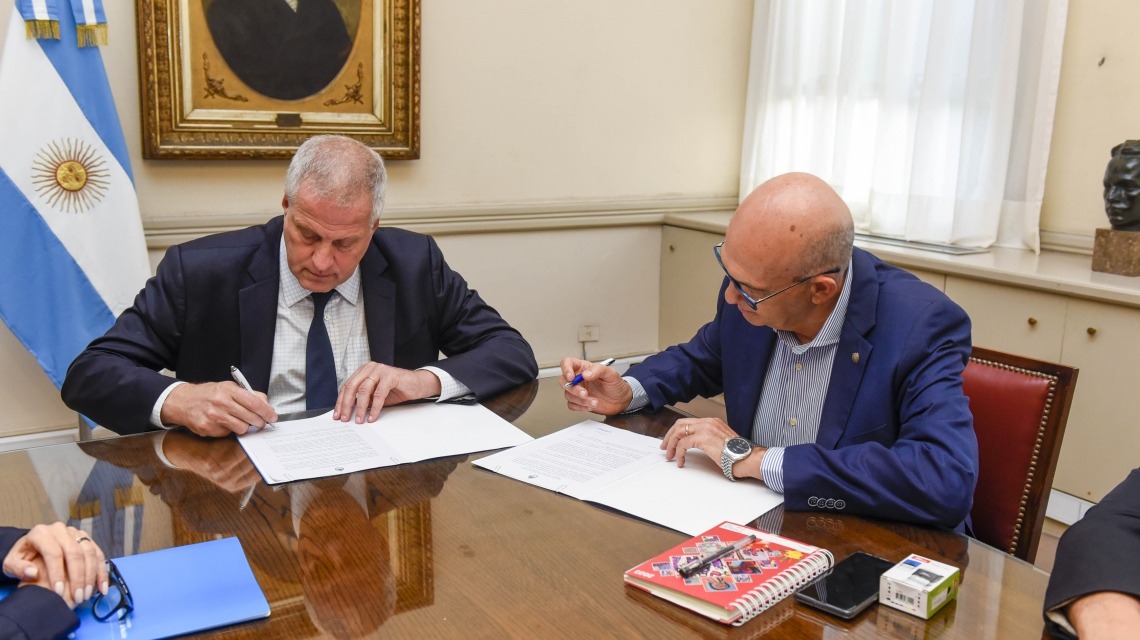 Santa Fe| Incorporan a todas las escuelas primarias al Plan 25