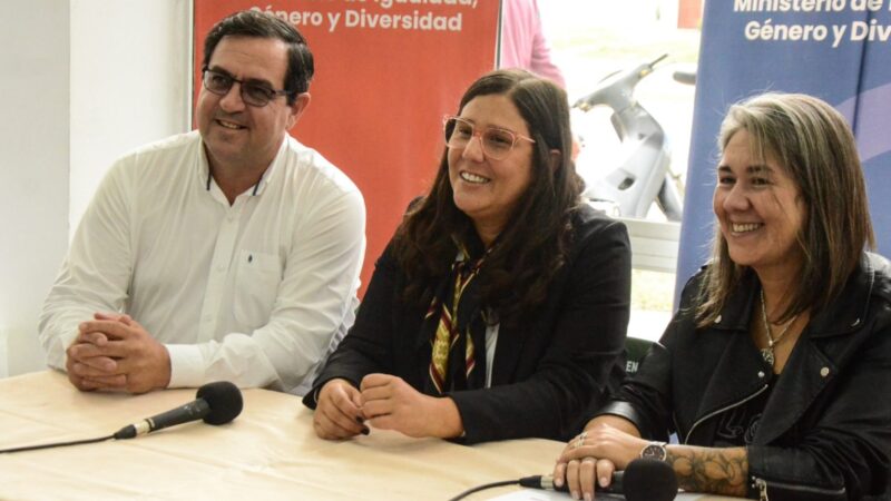 Reconquista | Vallejos entregó kits deportivos a clubes