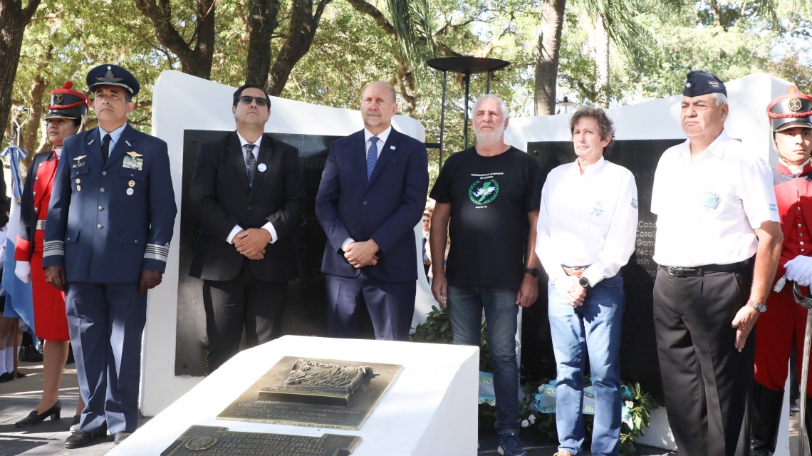 Santa Fe | Perotti encabezó acto por 41º aniversario de Malvinas