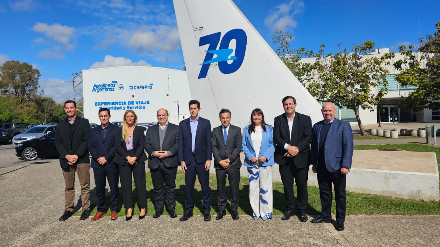 Aerolíneas Argentinas reclama $25 millones y el intendente insiste que es «un error»