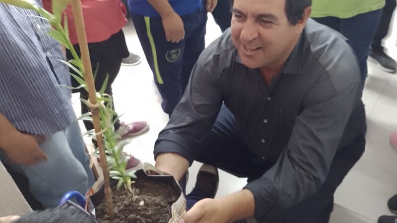 Reconquista| Vallejos presentó el programa » Sembrando inclusión»