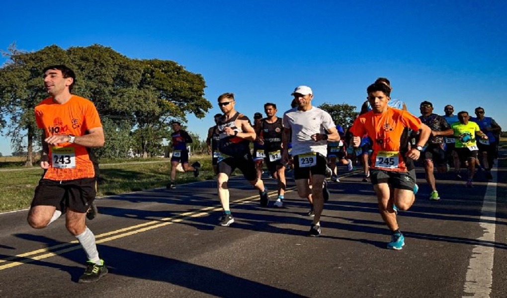 Walter Molina y Adriana Buyatti ganaron Campeonato de Duatlón