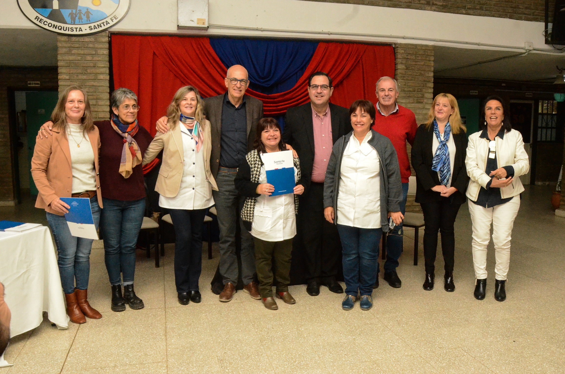 Entregan aportes por más de 20 millones de pesos a escuelas