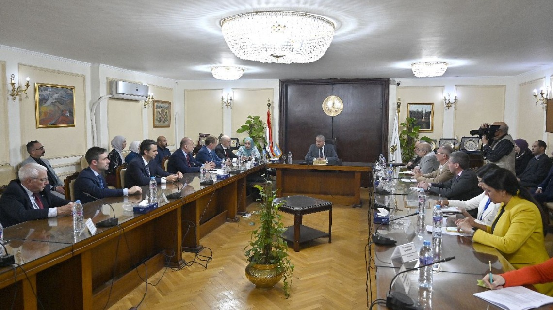 Perotti continúa la agenda en Egipto para  ampliar exportaciones