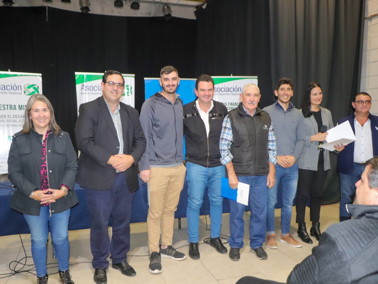 Entregan créditos a productores ganaderos de Reconquista