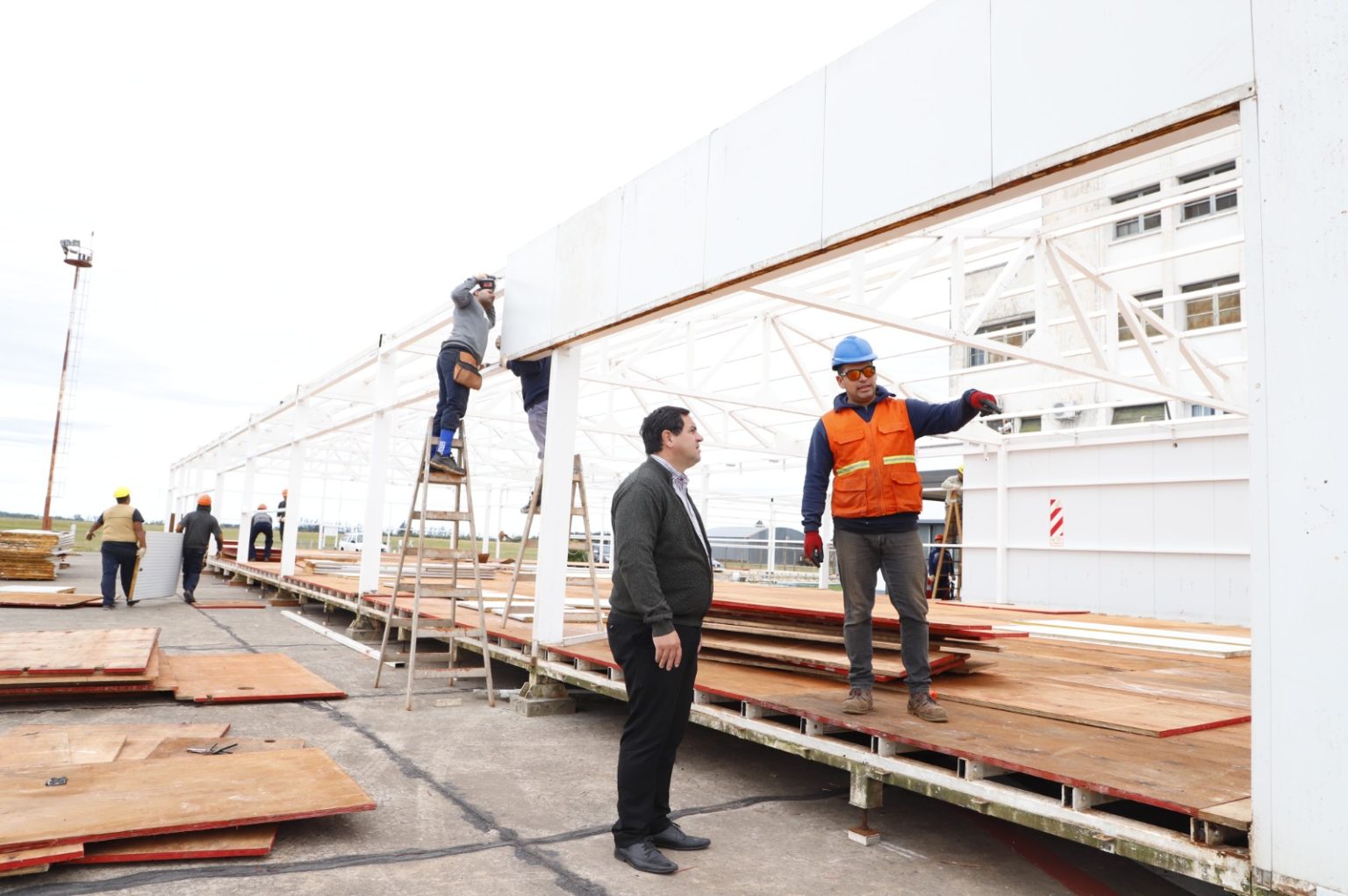 Reconquista | Vallejos recorrió las obras en el Aeropuerto