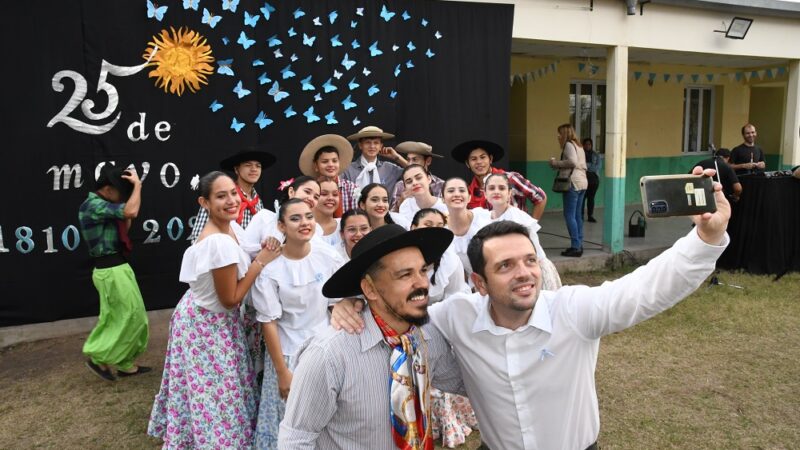 Avellaneda conmemoró nuevo aniversario de Revolución de Mayo