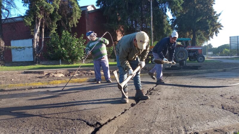 Avellaneda| Avanza el plan de bacheo y tomado de fisuras