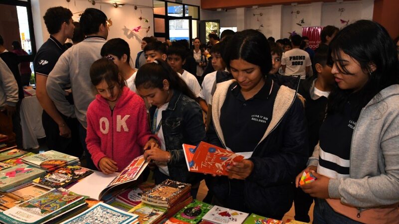 Avellaneda| Con espectáculos, libros y talleres continúa la Feria del libro