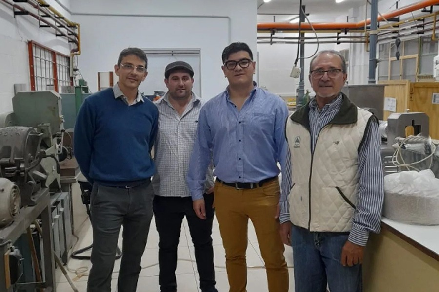 Reunión de Cooperativa de Margarita con Facultad de Veterinaria