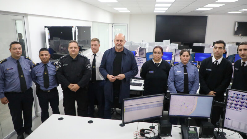 Perotti recorrió nuevas instalaciones del 911 en Santa Fe