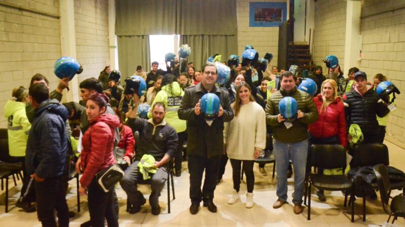 Vallejos entregó elementos de seguridad a trabajadores