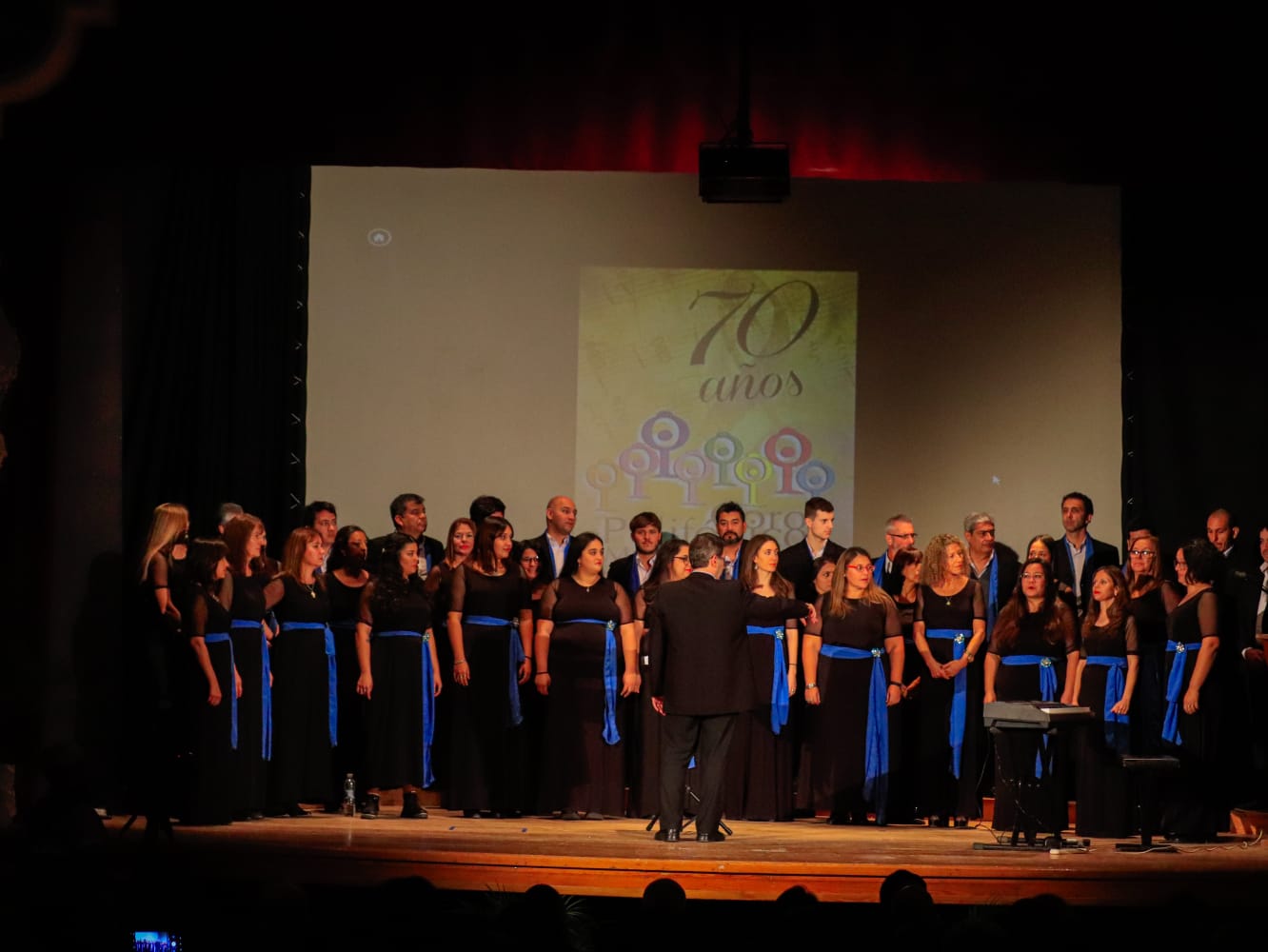 El Coro Polifónico «Prof. Dionisio Cantero» celebró 70 años