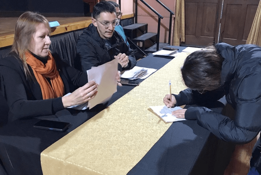 La Municipalidad de Romang entregó Becas Estudiantiles