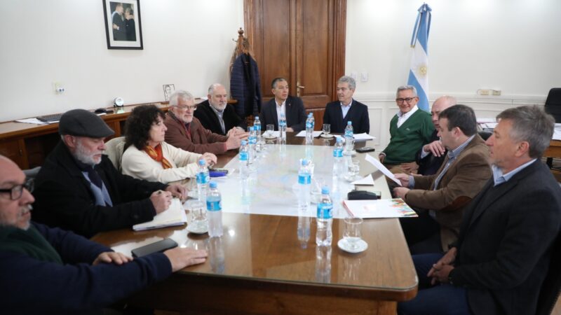 La provincia ofreció 51 por ciento de aumento a empleados estatales