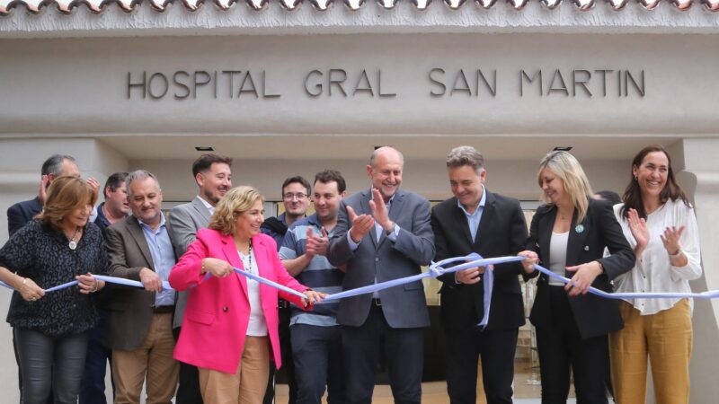 Perotti inauguró la obra de remodelación y ampliación del hospital de Firmat