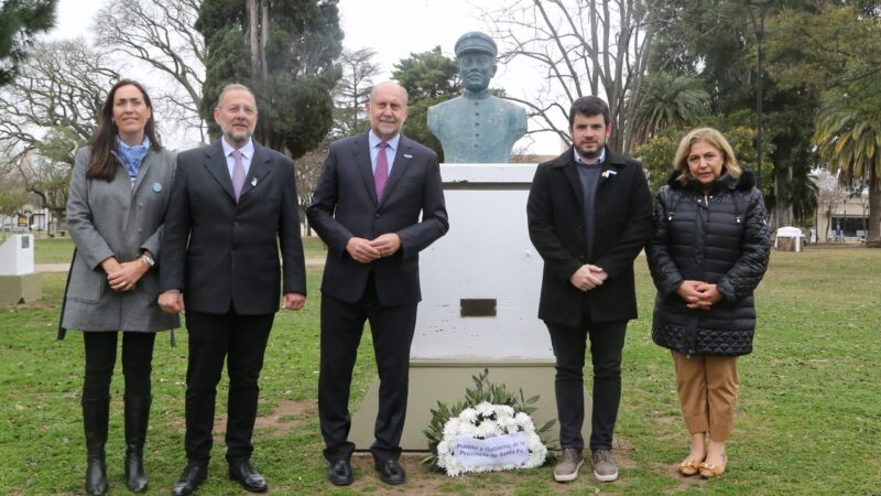 Perotti encabezó el acto por el 173º aniversario del fallecimiento de San Martín