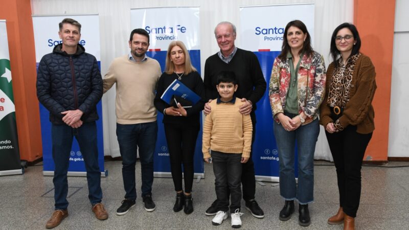 La provincia entregó 45 escrituras en el departamento General Obligado