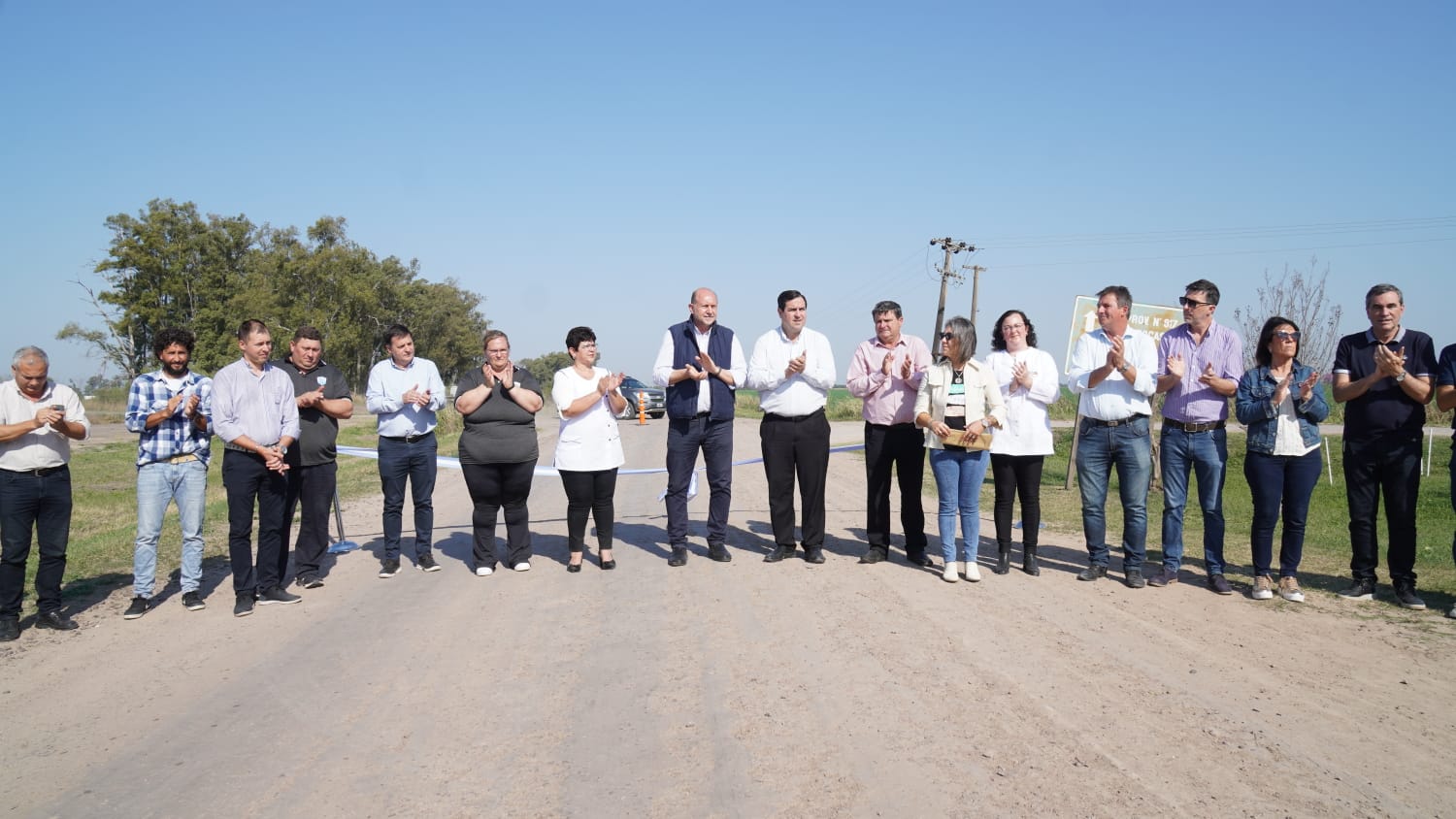 Vallejos y Perotti inauguraron obras en Barros Pazos