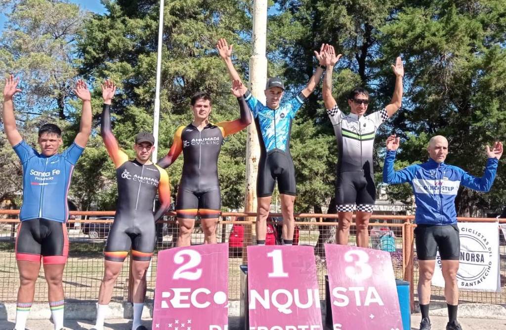 Festival ciclístico»Gran Premio 27 de agosto» en el Velódromo