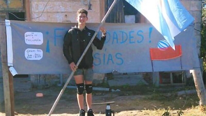 Un joven de Garabato representa a la Selección de volley