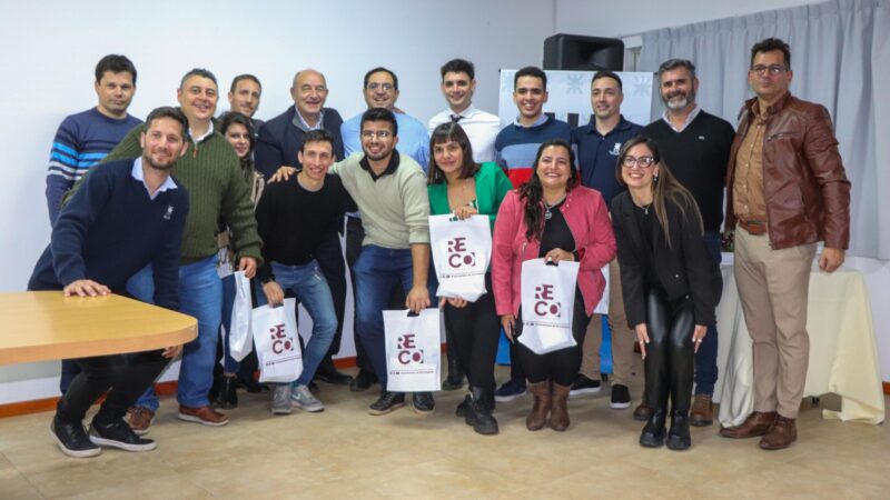 Egresaron técnicos universitarios en Ciudades Inteligentes