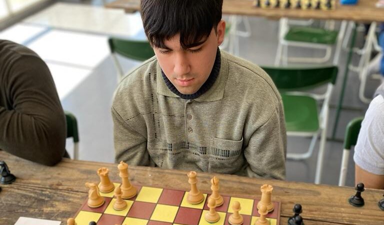Ajedrez: Tomás Schmidt se consagró ganador del IRT Sub 2400 «Ciudad de Reconquista»