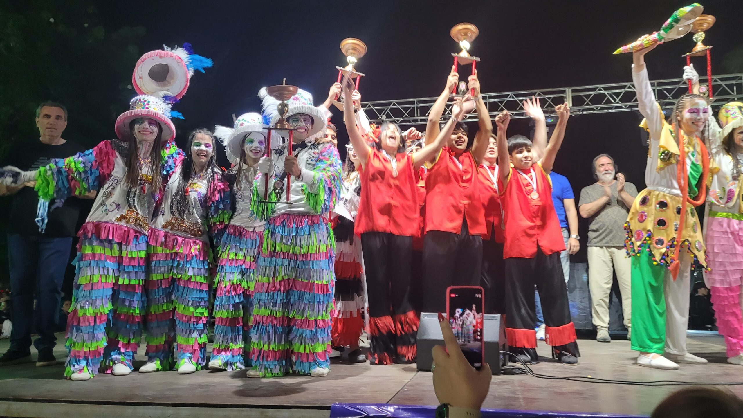 Reconquista: Finalizó la Estudiantina Olímpica ¿Cuál fue la mejor murga?