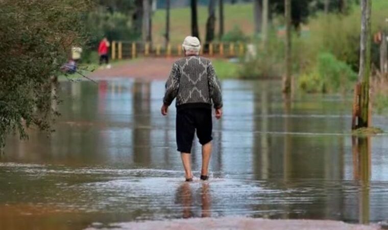 Más de 600 evacuados en Corrientes por la creciente de los ríos Paraná y Uruguay