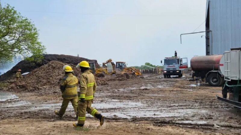 La Potasa: se incendió un depósito de alimentos para ganado
