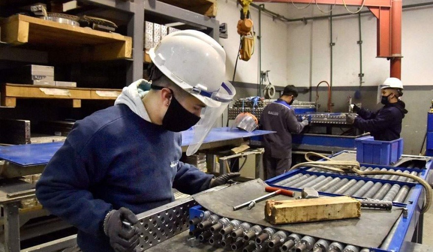 La actividad fabril de Santa Fe cayó 8,3% interanual en agosto