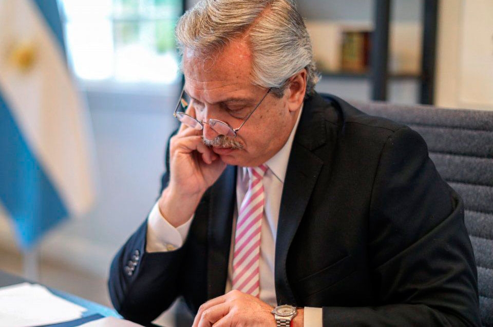 Fernández celebró la democracia y habló de una transición ordenada