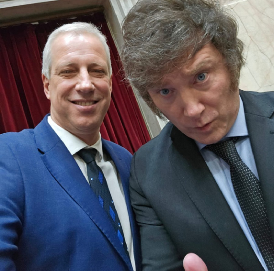 El legislador Dionisio Scarpin se sacó una selfie con el presidente javier Milei ¿Qué acordaron?