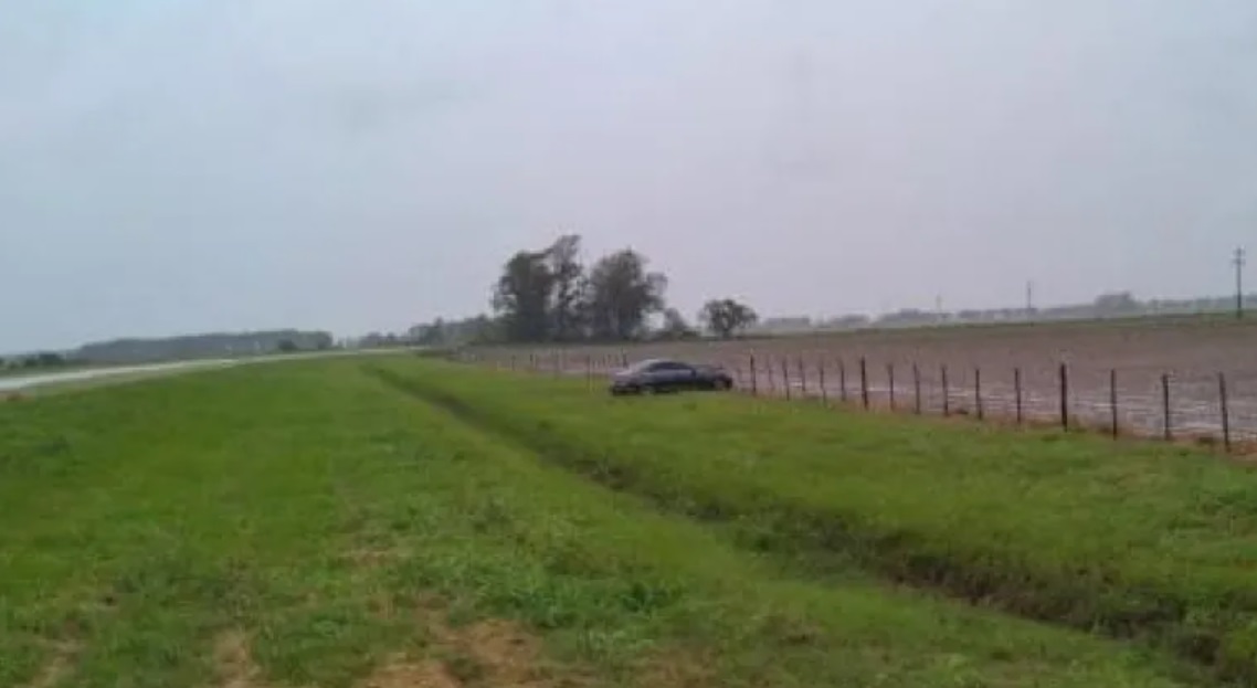 Las Garzas: automovilista despistó sobre la Ruta 11 ¿Cuál fue el motivo?