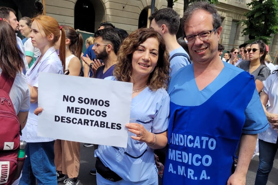 La Asociación de Médicos de la República Argentina decretó un paro de 24 horas
