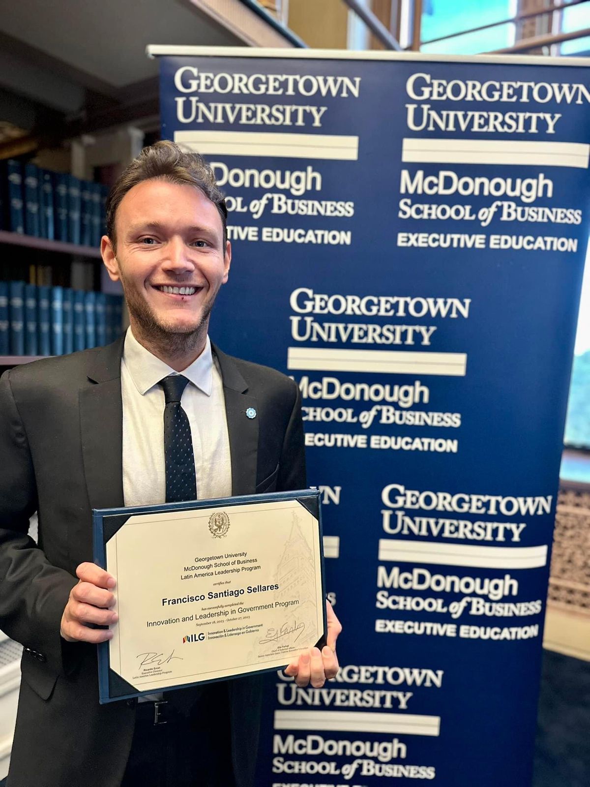 Francisco Sellares, graduado en Innovación y Liderazgo