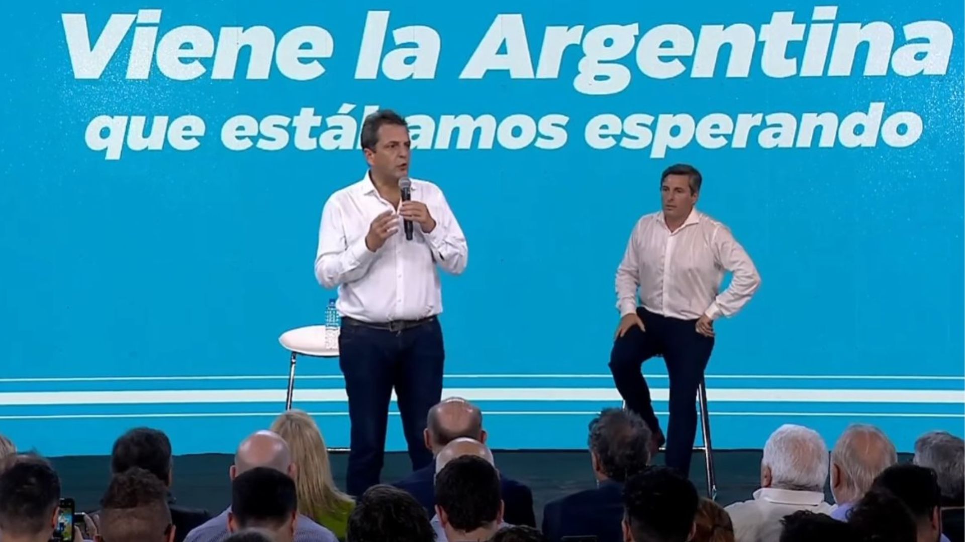 Perotti y Massa mantuvieron un encuentro con empresario e industriales de la región