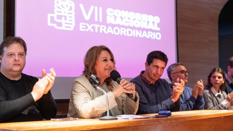 El Socialismo apoyará a Massa en el balotaje, en rechazo al «autoritarismo» de Milei