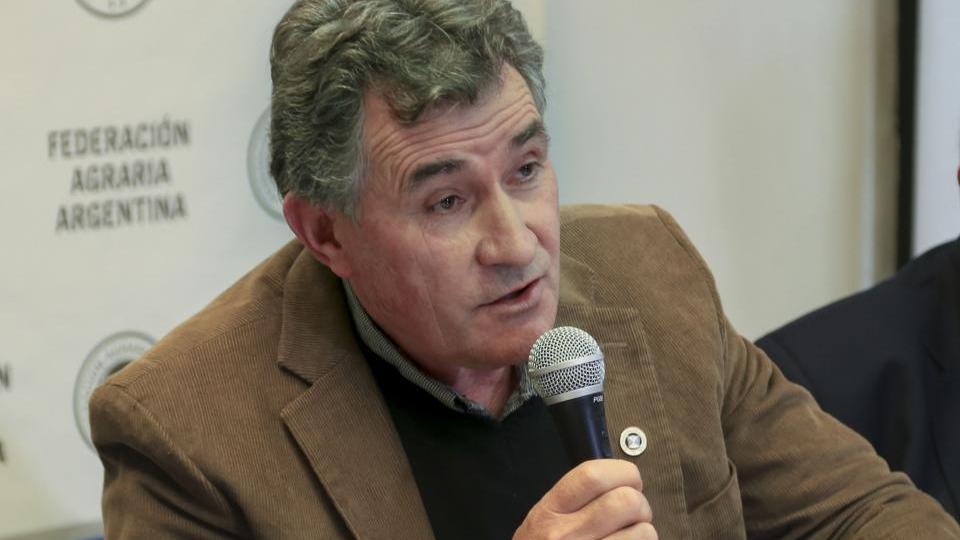 Achetoni: «Se hace difícil competir con los países que no tienen retenciones»