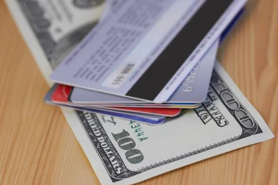 Pago de tarjetas en dólares: ¿Qué ocurrió y cómo se restablecerá?