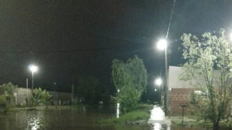 🟥 Corte total de energía, barrios inundados y calles cortadas por inundación en Reconquista