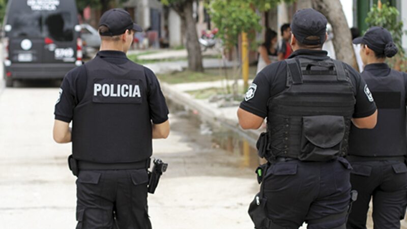 Todos los policías a las calles: anuncian un bloqueo total a la administración policial